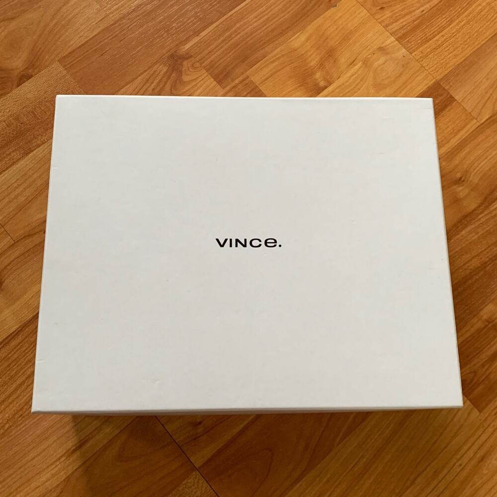 Vince empty shoe‎ box